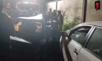 تصادف و محبوس شدن راننده 